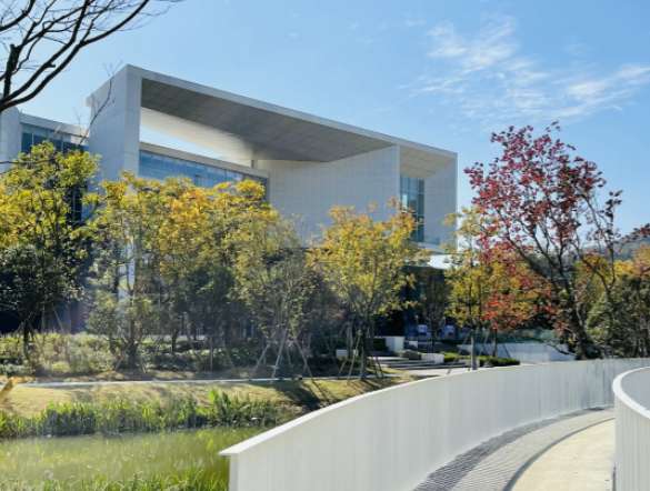 1759981714663872.png image.png